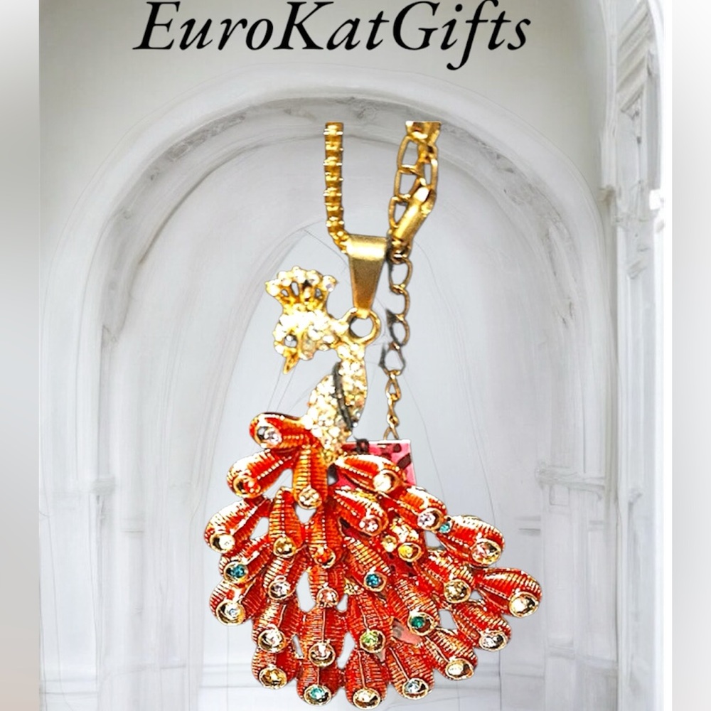 Gorgeous Crystal Rhinestone PeacockNecklace Colorful NEW